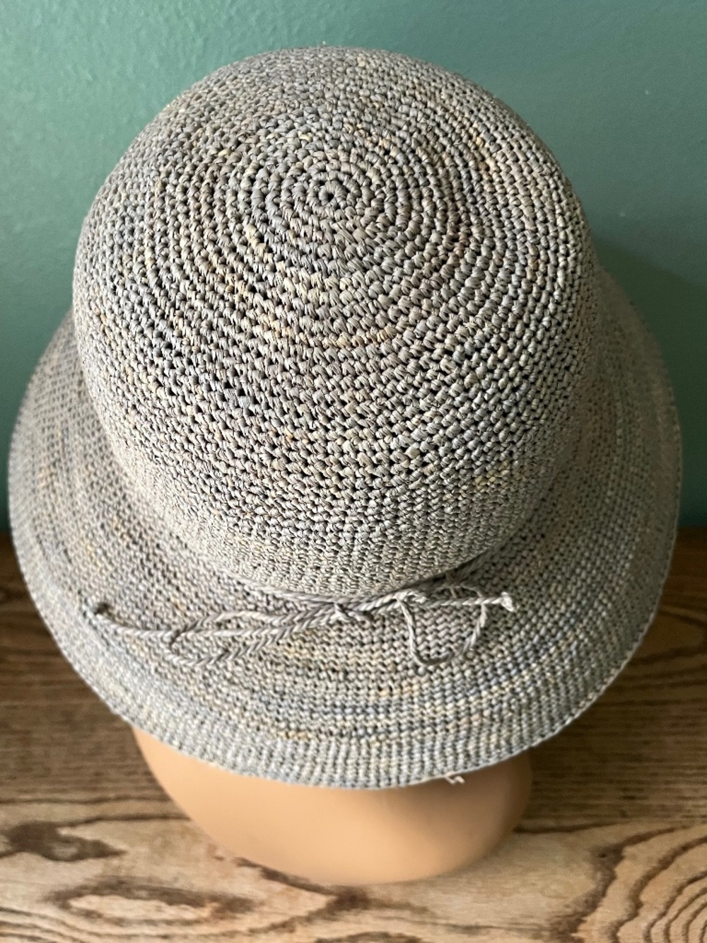 Helen Kaminski Provence 10 Hand Stitched Madagascan Rafia Tag Included NWOT - Picture 7 of 16